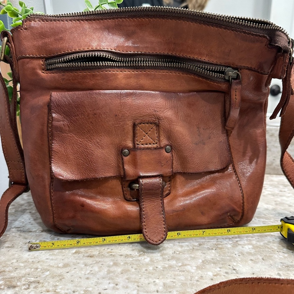Brown leather purse 9x9